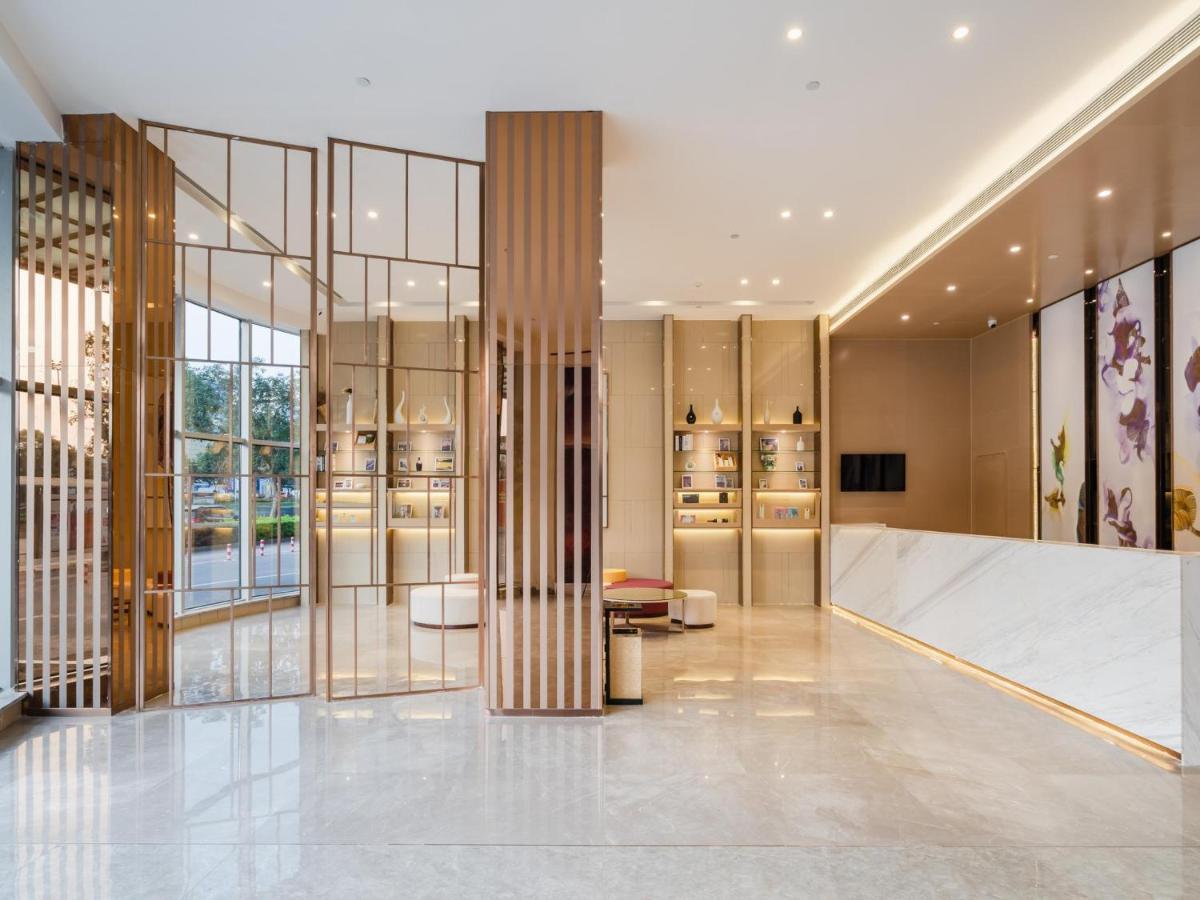 Lavande Hotel Luzhou Wanda Plaza Southwest Commercial City Dış mekan fotoğraf