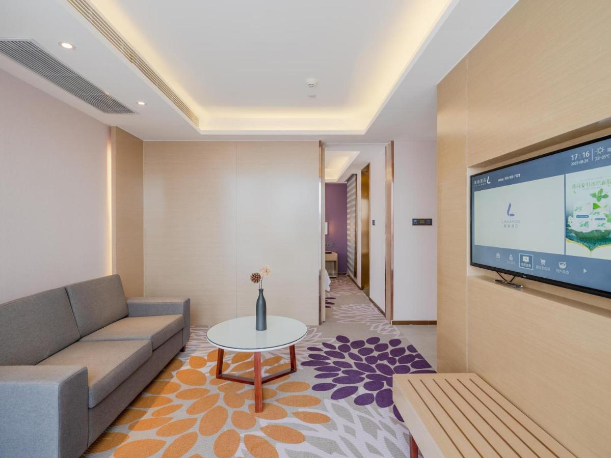 Lavande Hotel Luzhou Wanda Plaza Southwest Commercial City Dış mekan fotoğraf