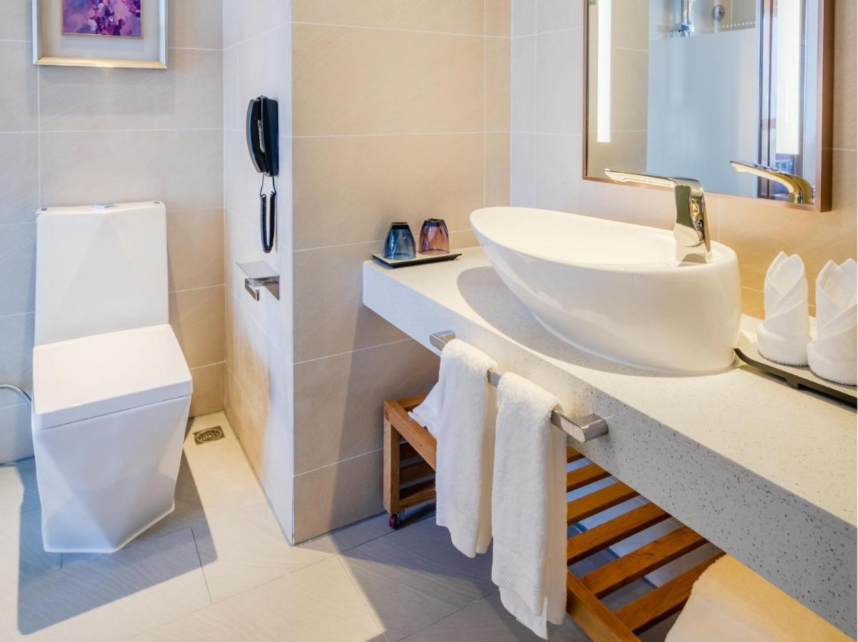 Lavande Hotel Luzhou Wanda Plaza Southwest Commercial City Dış mekan fotoğraf